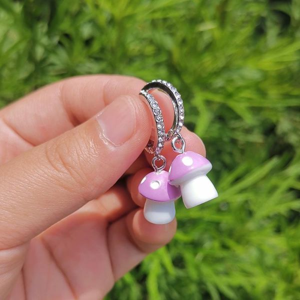 

hoop & huggie korean fashion cute red resin mushroom earrings for women shiny rhinestone huggies wholesale jewelry bijoux ins, Golden;silver