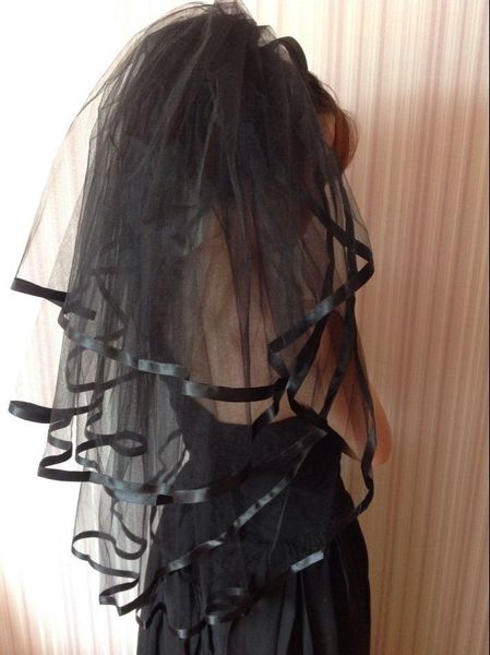 

bridal veils 4 layer black ribbon edge wedding veil multi-layer fingertip length metal comb