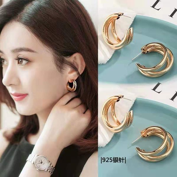 

2021 designers women's earringsneedle s925 silver korean style c-shaped multi-layer net red temperament metal personality high sense of, Golden