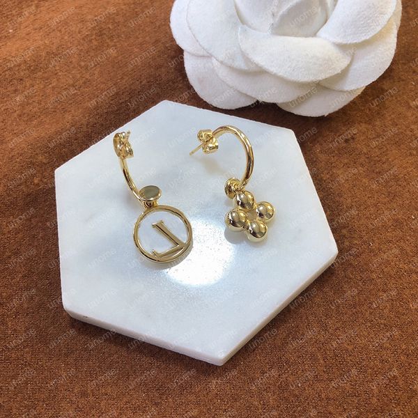 

new fashion earrings pearl v for women earring luxurys designers heart pearl hoop joker stud earrings jewelry d2111247z, Golden;silver