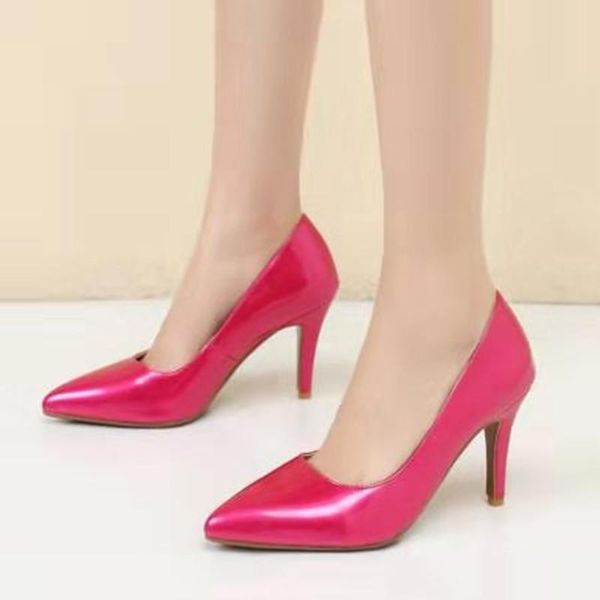 

dress shoes beautiful, fashionable, bright and beautiful patent leather, Black