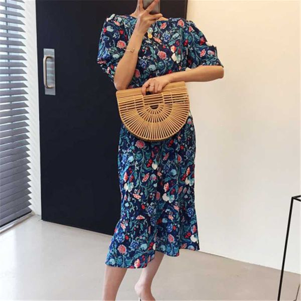 

casual dresses rugod 2021 korean chic retro color blocking dress women floral print puff sleeved back v-neck fishtail temperament female, Black;gray