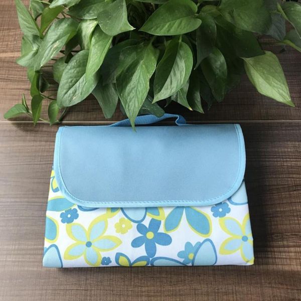 

outdoor pads moisture-proof 3 colors tear resistant picnic blanket for household
