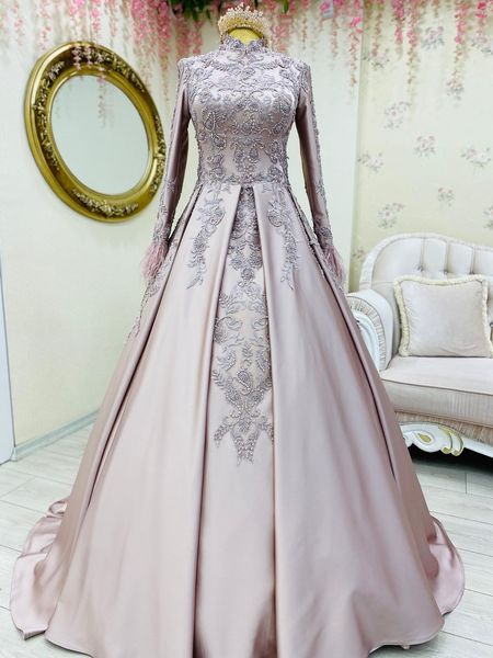 

appliques beaded feather long sleeve muslim prom dresses 2022 ball gown formal evening party gowns saudi arabia dubai robe, Black