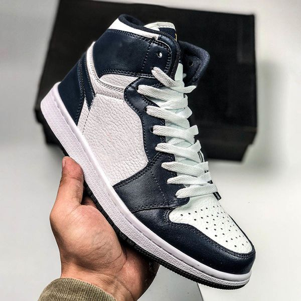 

ketball shoes pine green high mid og 1s women banned chrome wings alternate think black toe court purple unc satin grey sneakers 15