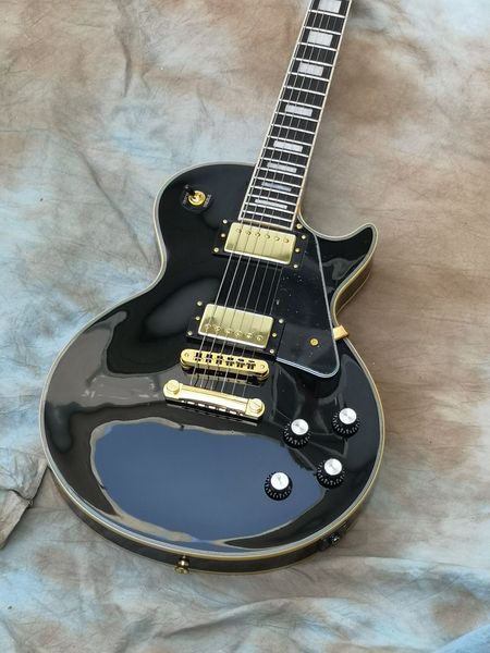 

electric guitar,vintage,handmade,glossy,mahogany,ebony
