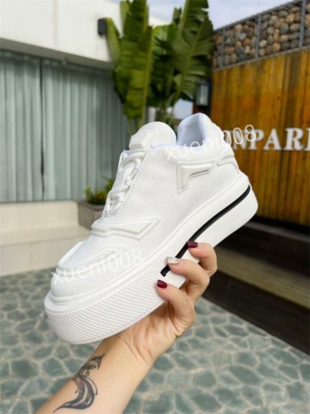

2022 classic women dress shoes luxury designer shoe 35-46 black casual sneaker platform bottoms kitten heel fashion womens slippers ly211121, Red;white