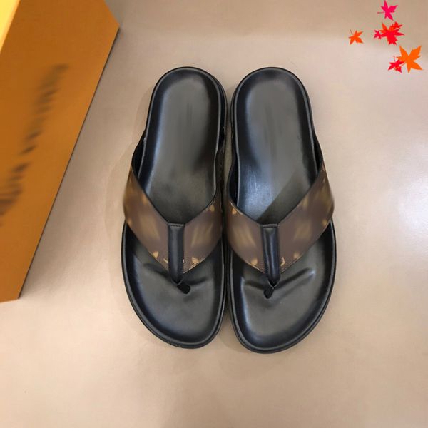 

2021 slipper designer slide summer sandals fashion men beach indoor flat flip flops leather luxurys shoes mens slippers with box size 39-45, Black