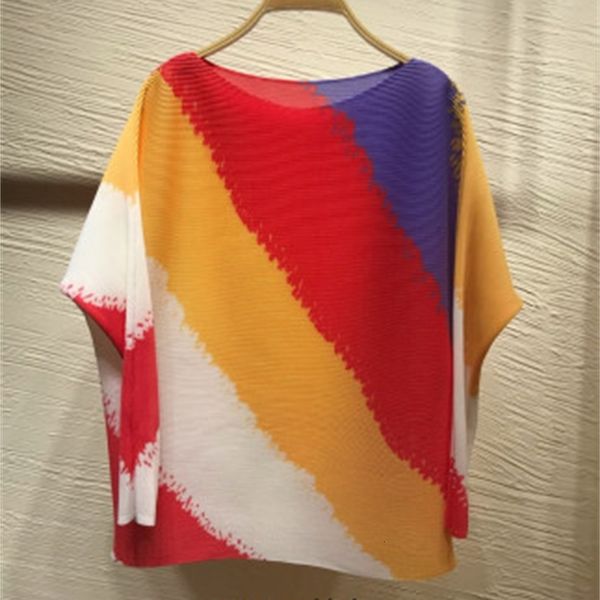 

knits miyake fashion o-neck fold in stripe long sleeve t-shirt stock, White