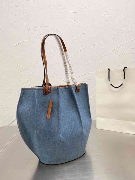 

2021 luojia denim bucket bag large capacity shopping shell brown shoulder strap make old denim bag luxuryss designerss yw