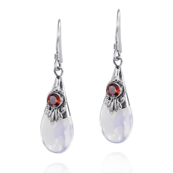 Lampadario penzolante bianco pietra di luna orecchini pendenti placcati argento moda vintage a goccia d'acqua a forma di pera lungo per le donne