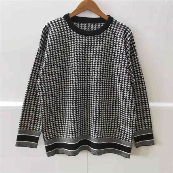 

2022 factory wholesale new autumn and winter round neck pullover loose knit sweater women, White;black