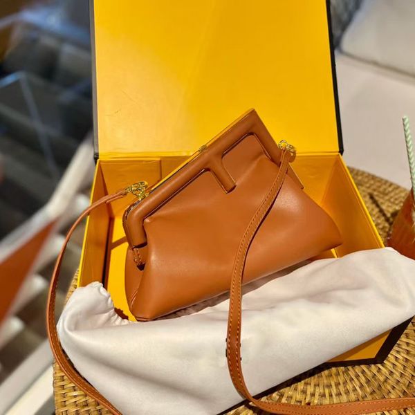 

5a+ classic fashion luxurys designer women bag 2021 cowhide leather clutch two size crossbody messager handbags checker plaid fend pochette