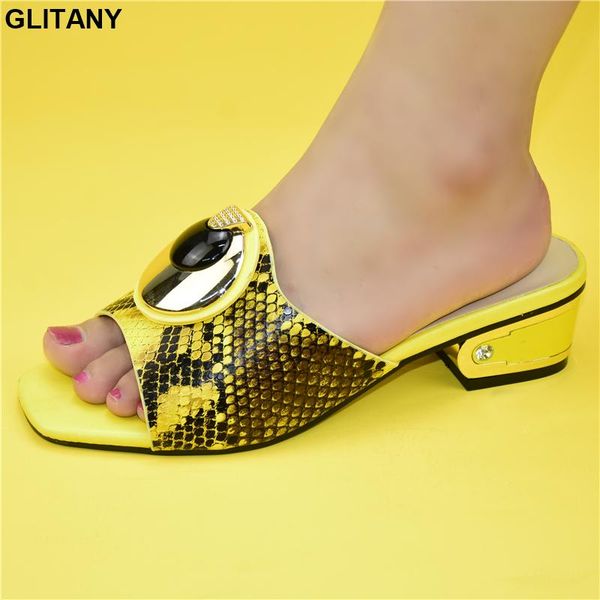 

dress shoes fashion women sandals with rhinestone design african low heel for party italian wedding elegant pumps, Black