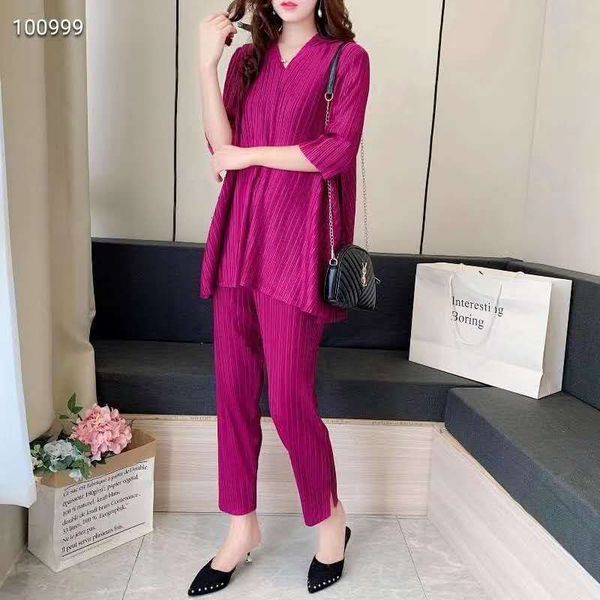 

dresses miyake fold fashion suits hooded three quarter t-shirt points straight pants two-piece solid suit, White