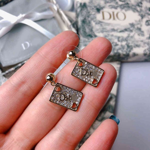 

dijia / d family letter full diamond zircon earrings temperament women's net red same, Golden