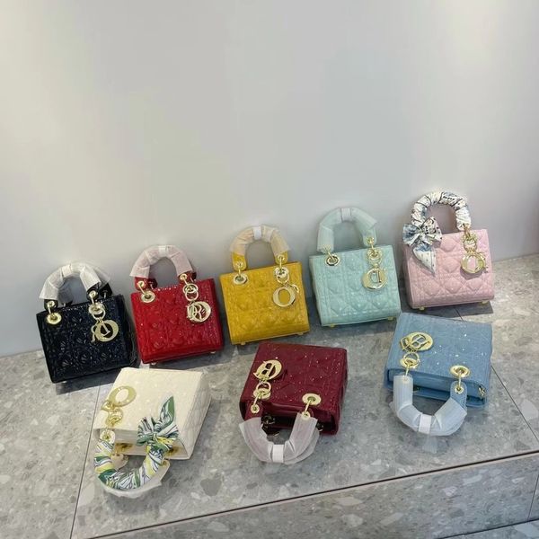

luxury herme handbags and storage 2021 new patent leather sheepskin d family mini princess one shoulder cross carry vers