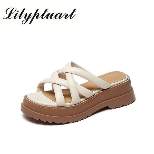 

slippers in the summer of 2021, women's leather sponge cake are casual, comfortable, wear-resistant and non-slip, Black