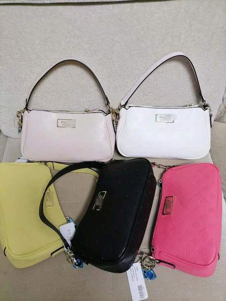 

766220 embossed underarm bag gs packet