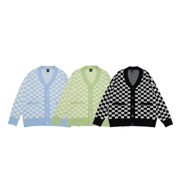 

men's sweaters autumn streetwear loose v-neck knitted color matching plaid cardigan sweater men, White;black