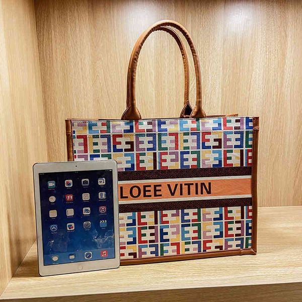 

designer handbags women's bag 2021 new fashion large capacity color portable tote bag