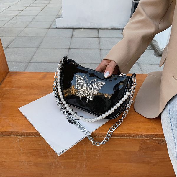 

shiny patent chain 2021 female new style diagonal shoulder retro butterfly bag summer leather single crystal armpit opjrm