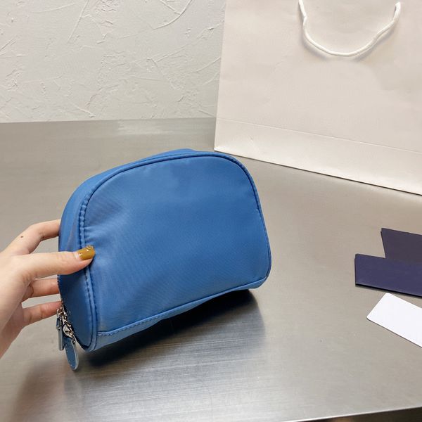 

quality 2022 cosmetic clutch bags luxurys designers ladies high handbag women fashion mother handbags dancing party bag simple wallet purse