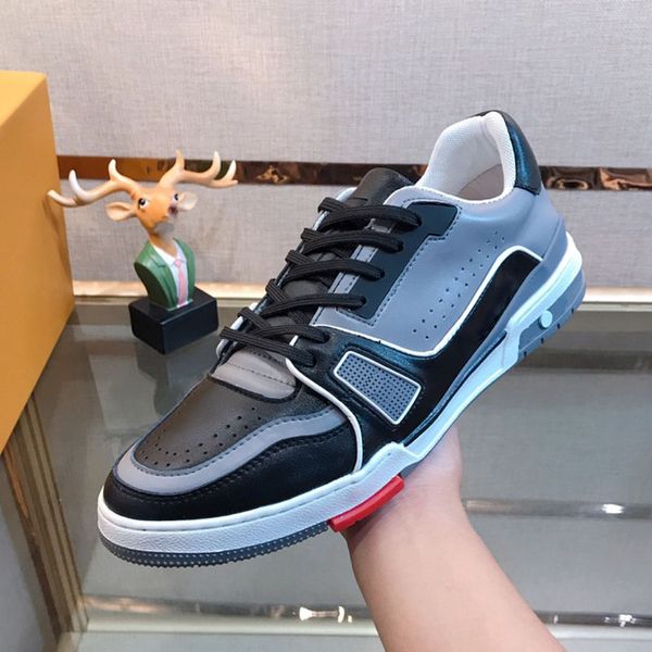 

Men's classic casual shoes High-quality leather stitching designer designed men's sneakers Black sliver sneaker, Red