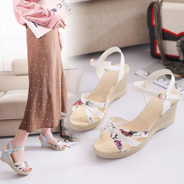 

summer large size women's sandals anti-skid & hard-wearing wedge height increasing buckle print shoes female, Black
