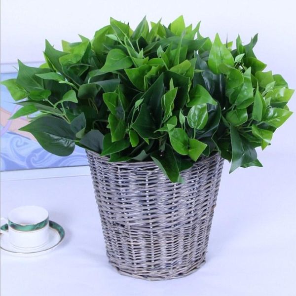 

the simulated hand feeling 8 - cross film green leaf potted plant was planted in decorative flowers & wreaths
