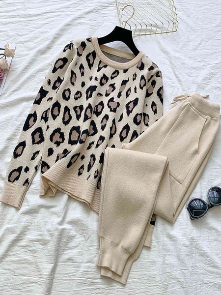

women's two piece pants european station spring and autumn new sports leisure suit women's leopard sweater wide-leg pants loose tw, White