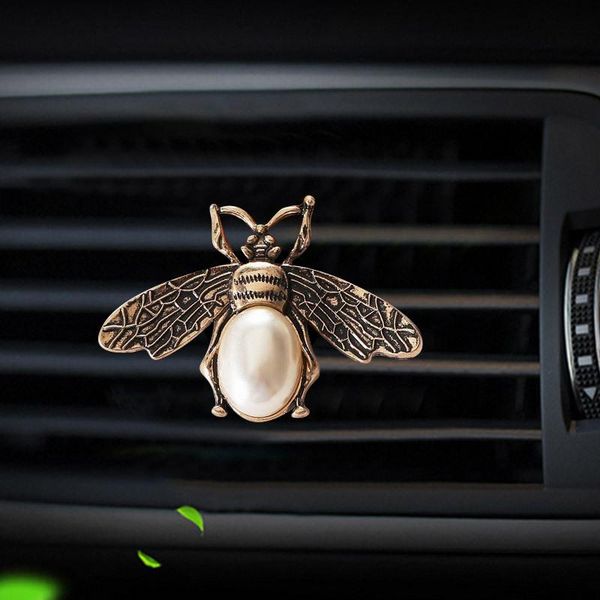 

car perfume clip air outlet bee high-end creative interior decorations