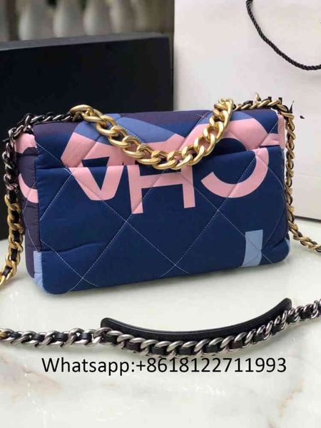

bag 2021 new classic ladies shoulder bag luxury brand elegant hands fashionable boutique diagonal