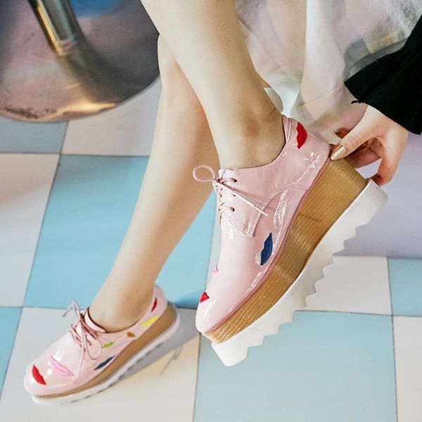 

dress shoes 2021 women genuine leather plus size 22-26 cm length embroidered red lips high heel 8cm 2 colors available, Black