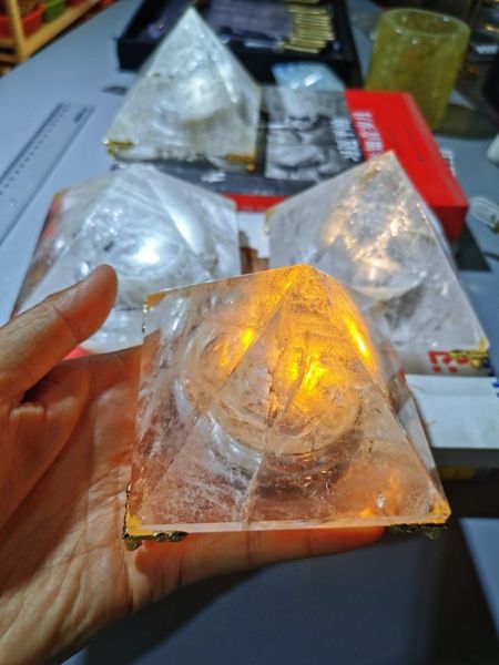 

decorative objects & figurines natural white crystal pyramid ore night light selling private custom home model room high-end matching