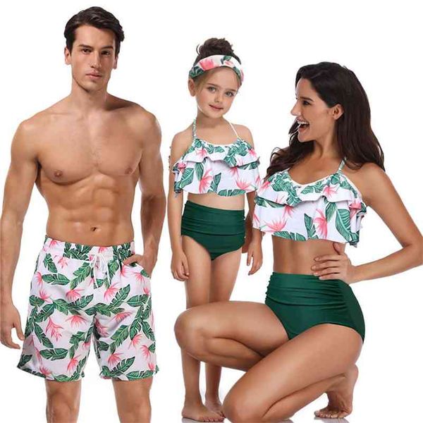 

bikini beach shorts mommy me clothes swimsuit mom outfits look mother and daughter family matching swimwear 210417, Blue