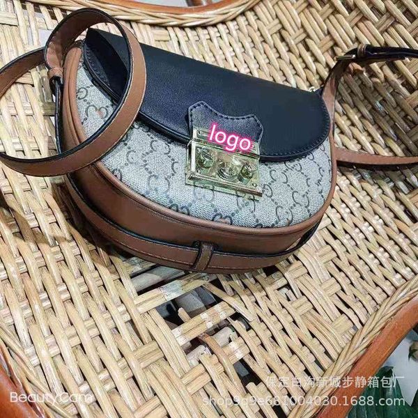 

women luxurys designers bags 2021 crossbody bag handbag designer handbags zhouzhoubao123 purse wallet shoulder cross g padlock single moon s