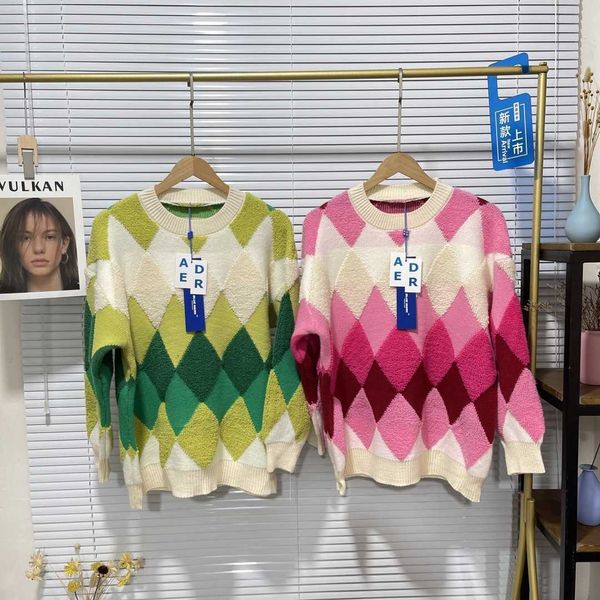 

women's sweaters 2021 autumn ader granular plush thickened winter new color contrast lingge sweater yt651, White;black