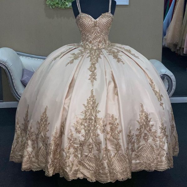 

2022 fashion champagne gold lace patterned quinceanera dresses ball gown spaghetti straps crystal satin mexican sweet 15 charra prom evening, Blue;red