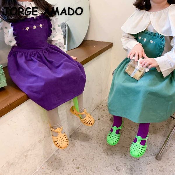 Оптовая торговля корейским стилем весенние девочки платье слинг сплошной цвет вышивка цветок принцесса платья детская одежда E678 210610