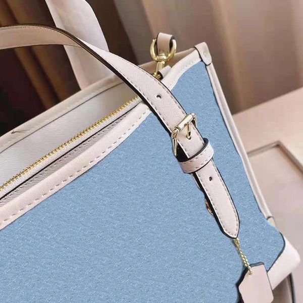 

luxury hand bag ladies designer large-capacity shopping bags simple fashion leather shoulder strap carriage printing one-shoulder handbag