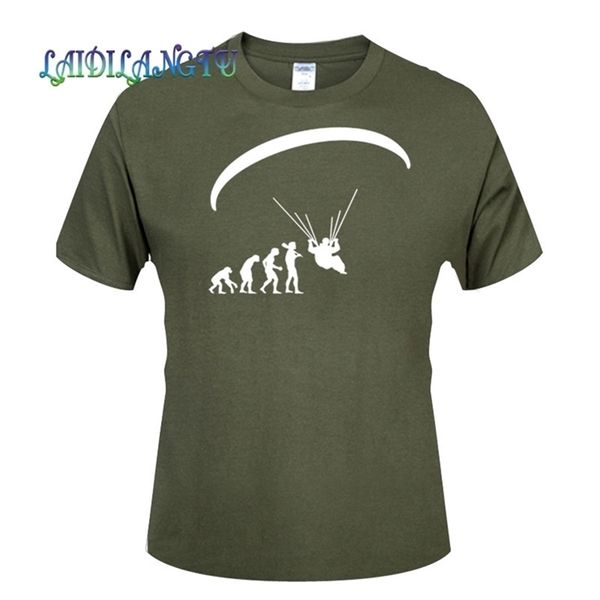 Moda Verão nascido para voar Evolução de Paragliders Paragliders Camiseta Mens Roupas Tops Tees T-shirt de Manga Curta 210714