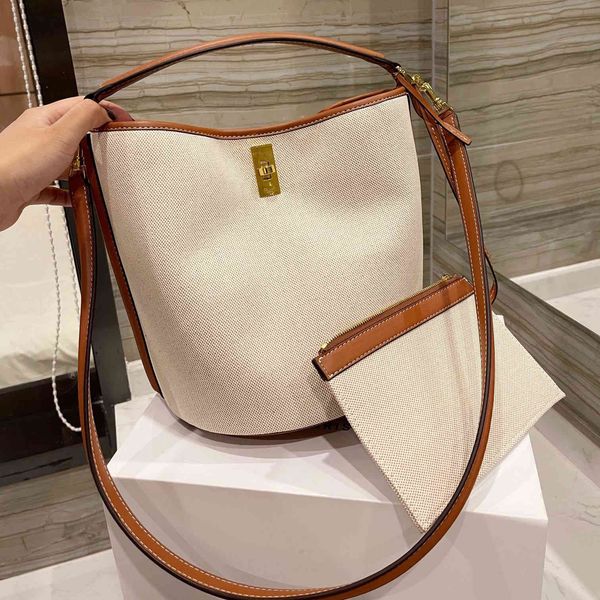 

design s messenger large capacity armpit new women's portable one shoulder bag fashion