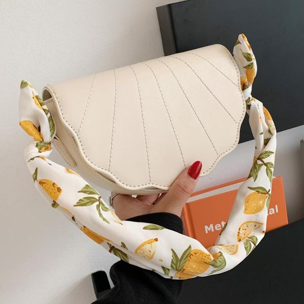 

evening bags niche design shoulder bag women's 2021 trendy fashion all-match messenger casual portable shell saddle