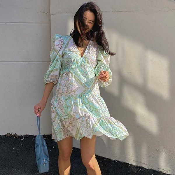 

fresh vintage green v neck half sleeve floral ruffled dress women short korean chic fashion puff vestido de mujer slim pink 210610, Black;gray