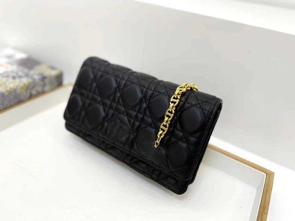 

CLASSIC FLOWER Designer bag luxury fashion metal chain letter shoulder bags street shooting wild high-quality leather handbag