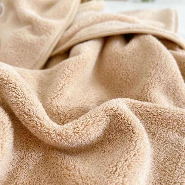 

blankets luxury printed blanket brand logo multifunctional for sofa super soft fluff material colorful decorativethrow coral flee