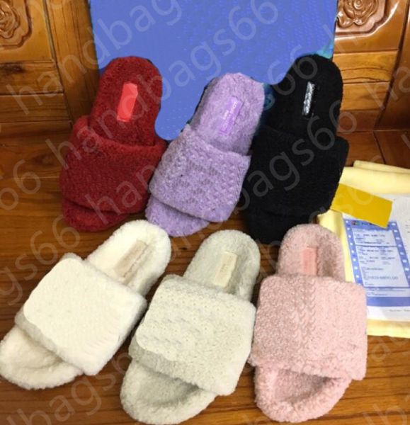 

2021 matching woolen slippers lamb wool upper classic aging trim rubber outsole, Black