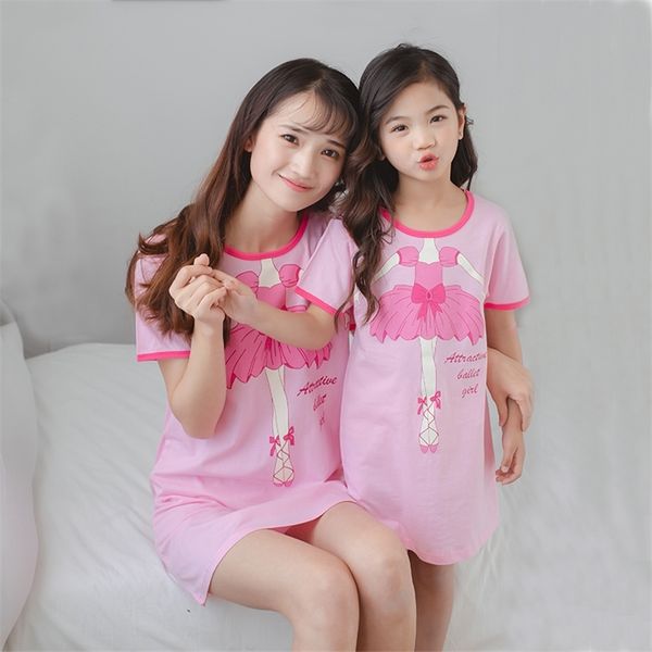 

girls cotton nightdress children pajamas little dress kids baby parent-child outfit big unicorn nightgowns 210915, Blue;red