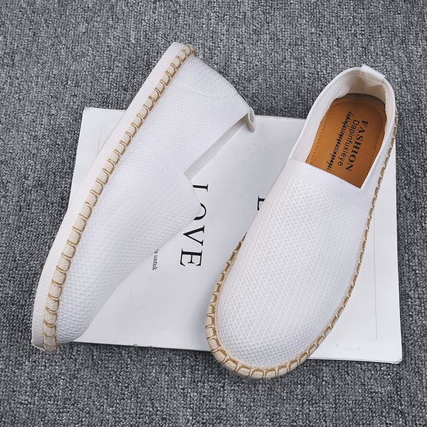 

2021 classic comfortable running shoes for mens breathable men's athletic shoes fly weave jogging shoe lightweight fashion black white